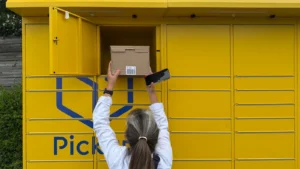 HOW TO USE VINTED GO: DROP OFF AND PICK UP VINTED PARCELS IN ORANGE, CA